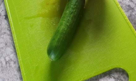 The Straight Eight Slicing Cucumber